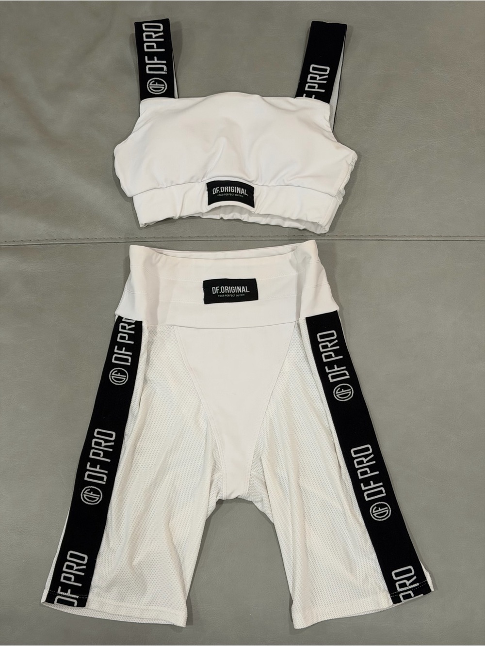DF Original Pro Bianco White Sports Bra & Biker Shorts Set Size XS/S - Picture 2 of 13